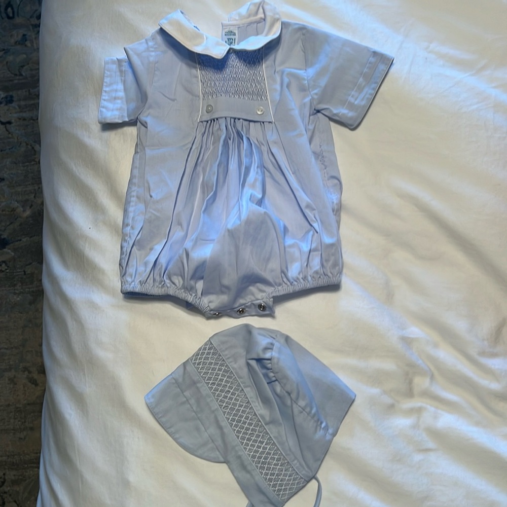 Feltman brothers newborn bubble & hat NWOT